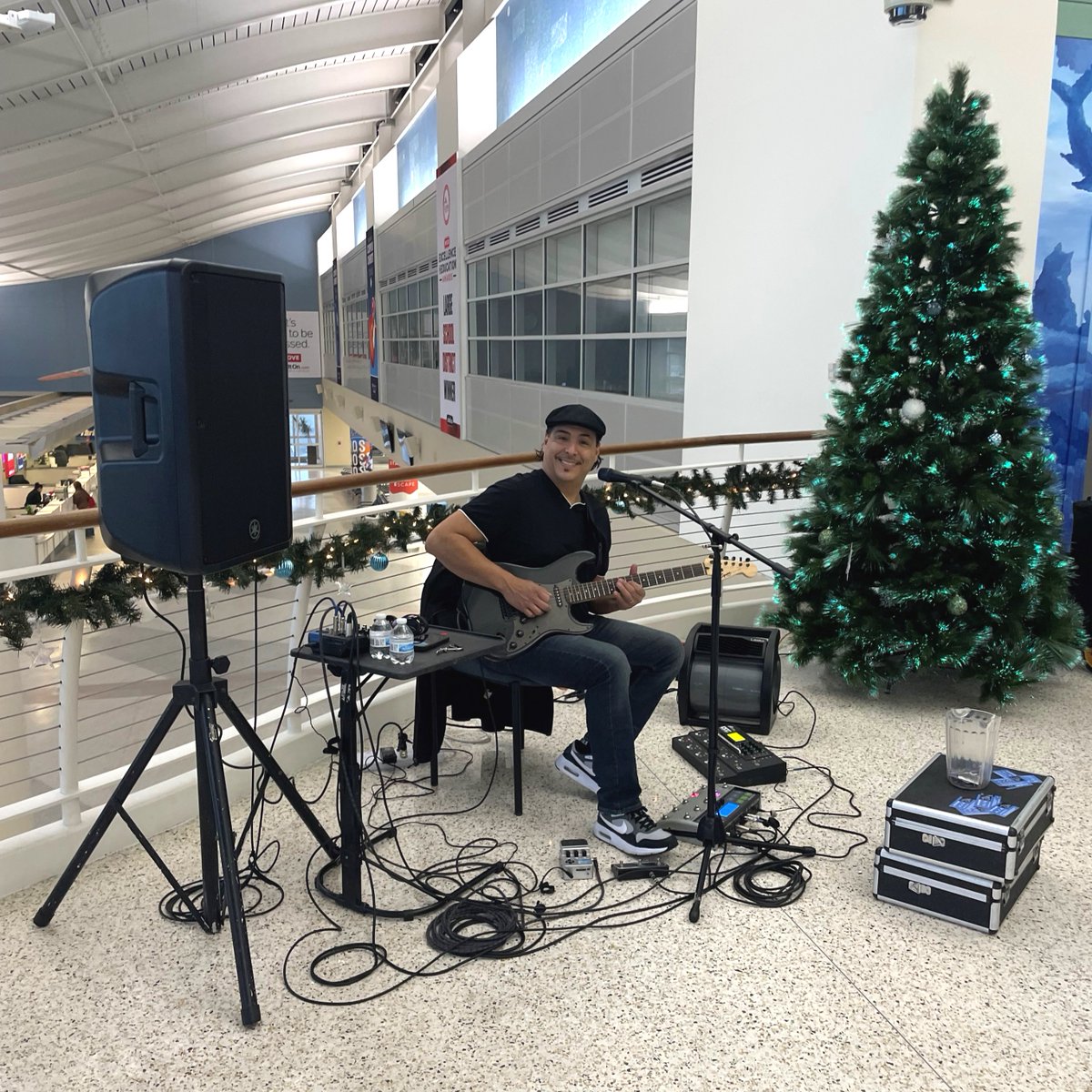 flyccia's tweet photo. Sounds of the Season is back! πΆπ Enjoy live Christmas music in the terminal, performed by local musicians, from December 15th through December 24th. π βοΈ
#flyccia @cityofcc https://t.co/3TptKJjfIi