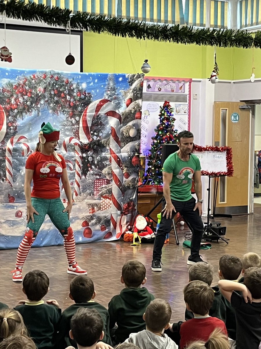 Afon y Felin Primary tweet media