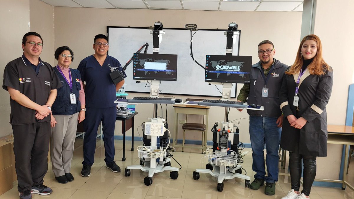 FIEDSprograma's tweet image. El @HVCMOficial
fortalece su servicio de Neurología con dos video electroencefalógrafos, donados por el @FIEDSprograma
 con el apoyo técnico de la 
@AicsBogota
Un avance clave para mejorar la precisión en los diagnósticos neurológicos.