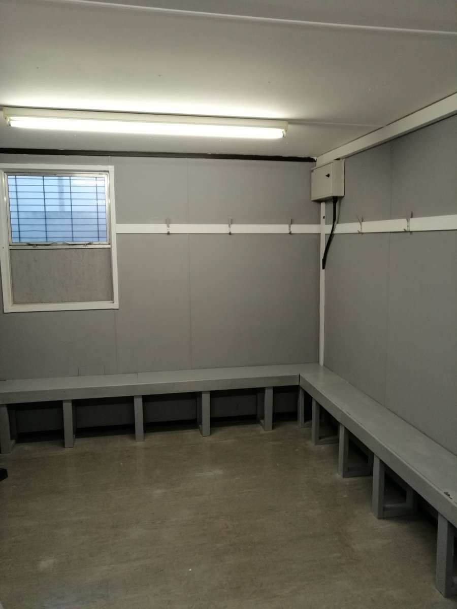 Huge well done to those who contributed to this painting project as part of Unpaid Work. 

Bayview changing rooms in Methil had become rundown, however after a deep clean and a lick of paint, they are now ready for community use! 

Fantastic work!