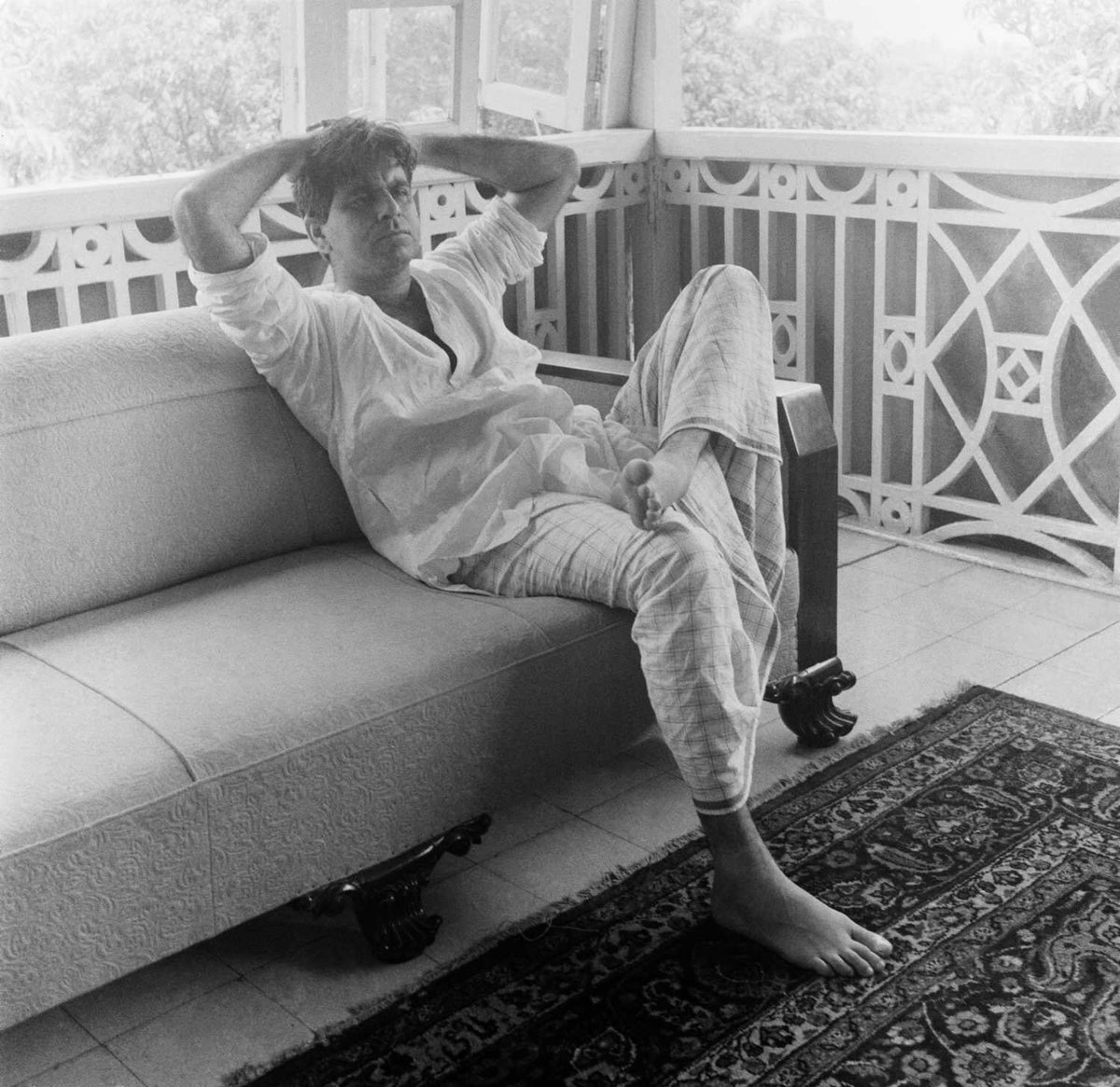 FilmHistoryPic's tweet photo. Dilip Kumar at his home in Pali Hill, Mumbai https://t.co/DHiNkh28zO