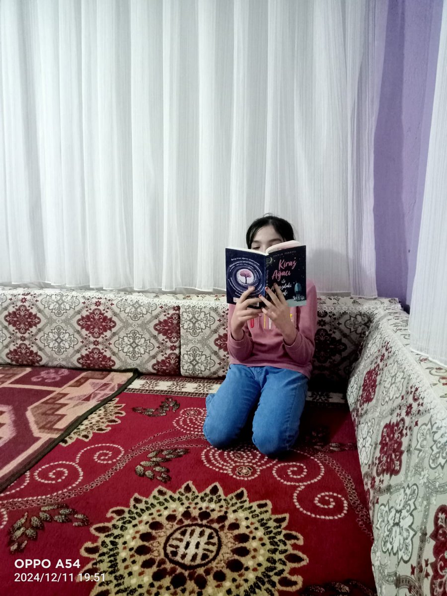 eskiliho's tweet photo. #EnBüyükReytingAilemleKitapOkumak
#EskilOkuyor
#TuzGölündeKitapOkumak
@aksarayvaliligi
@malikumbuzoglu
@AksarayMem
@metinalpaslan40
@TC_Eskil
@Eskil_MEM
@brahimkler2
@Ahmetiris1
@Kose1990 https://t.co/3MryCW3l5x