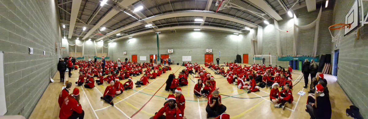 djcspe1's tweet photo. Today last lesson the PE department had over 300 yr7&8 pupils participating in a charity Santa fun run in aid of St Cuthbertโs Hospice & our local community. Our fab 6th form leaders warmed them up (traditional-12 days of Xmas) then off they went raising over ยฃ750 ๐ ๐งโ๐
#DJPE https://t.co/PaLRdh1zPS
