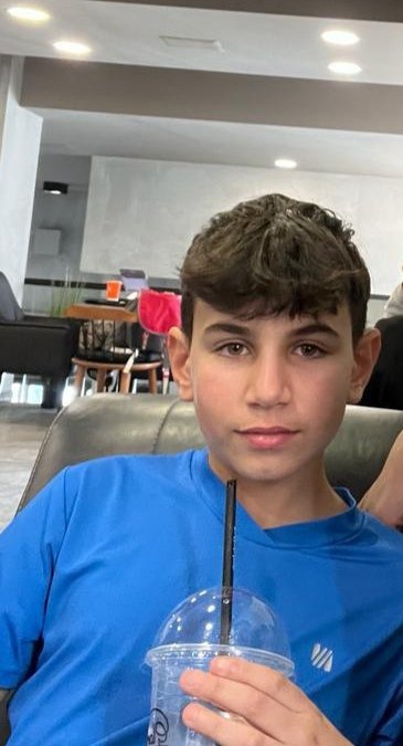 Annem canım güzel oğlum az kaldı çok az kaldı.Katiller hesabını çok ağır ödeyecekler.Bize yaşattıkları evlat acısını bu ayrılığın bedeli çok ağır ödeyecekler.
#aykanekiz
#isiasortakdavamız 
#isiasolasıkast