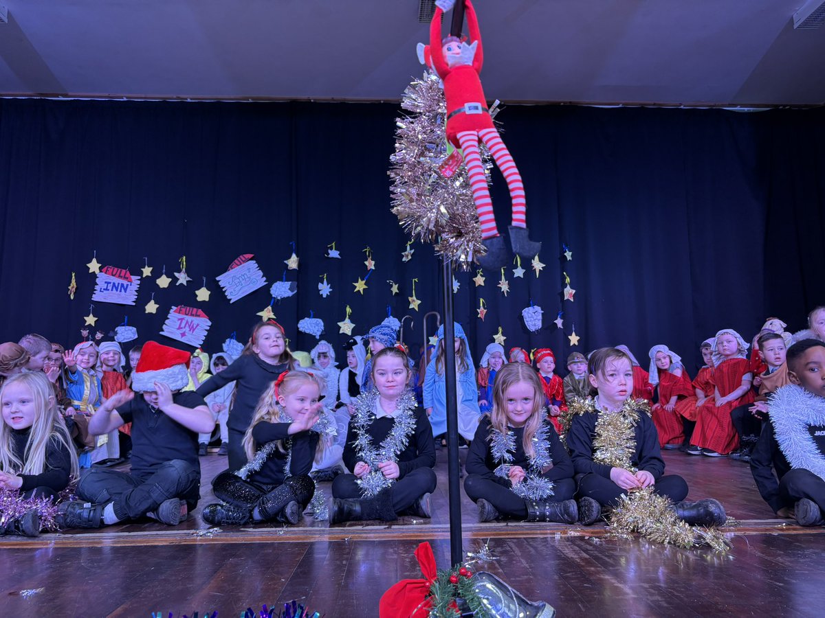 💜 🎅🏼 P1 Nativity 🎅🏼 💜

Incredibly proud of all our P1s.. weeks of hard work paid off 🙂

We know how to put on a show 😁

Merry Christmasssss 🎅🏼