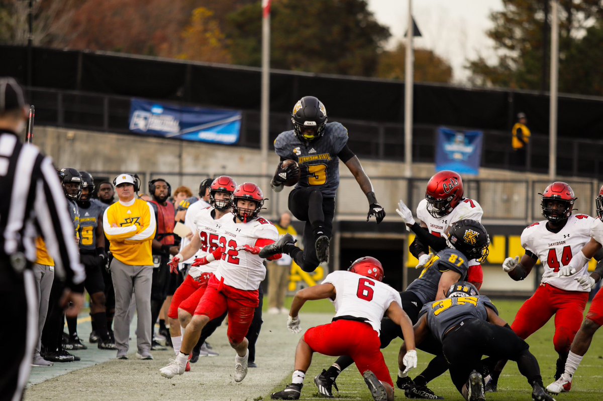 Makhi Gilbert tweet media