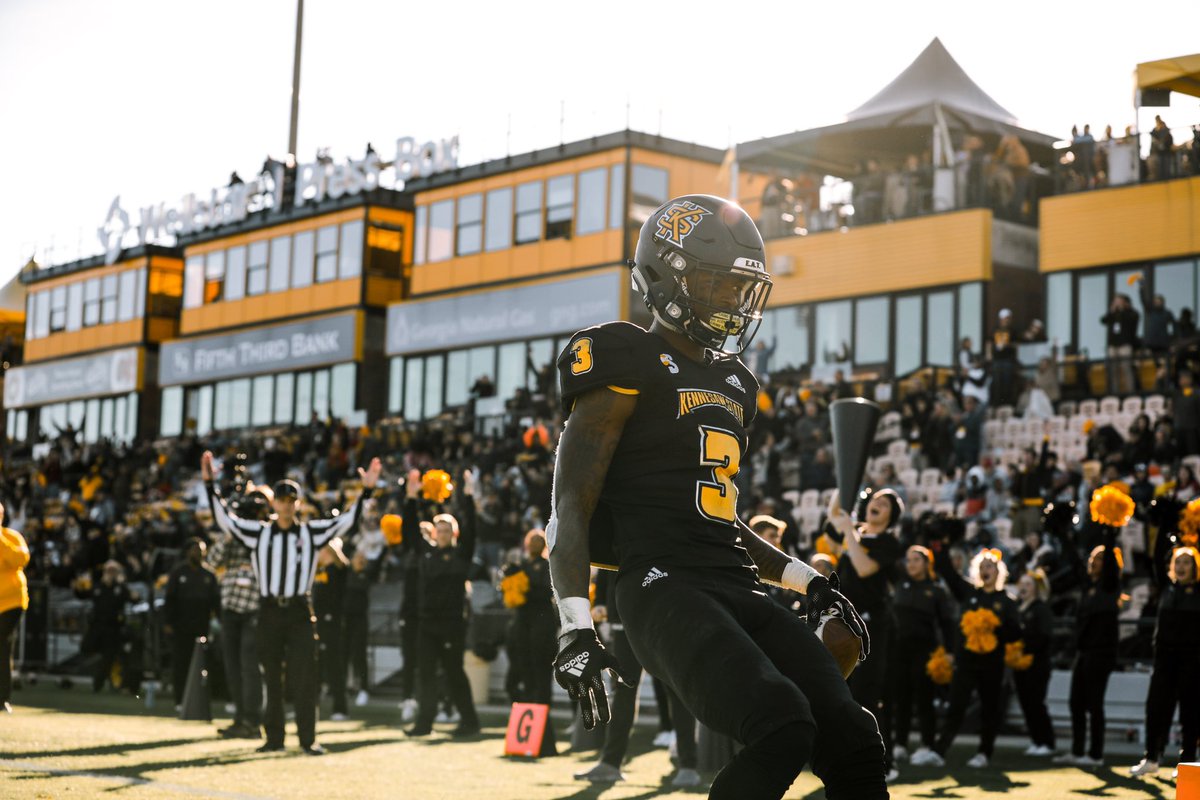 Makhi Gilbert tweet media