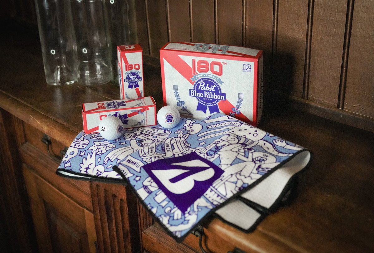 THPGolf's tweet photo. 🍻 @bridgestonegolf x @PabstBlueRibbon

Short list of some dynamic duos:
✅ peanut butter and jelly
✅ salt and pepper
✅ beer and golf

👀 this Tour B golf ball &amp; limited towel 👇
🔗: https://t.co/BhZVmn15CP https://t.co/1RdFL0FJIU