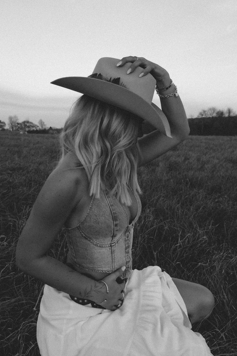Cmon cowgirls 

#COWBOY #cowgirls #photograghy