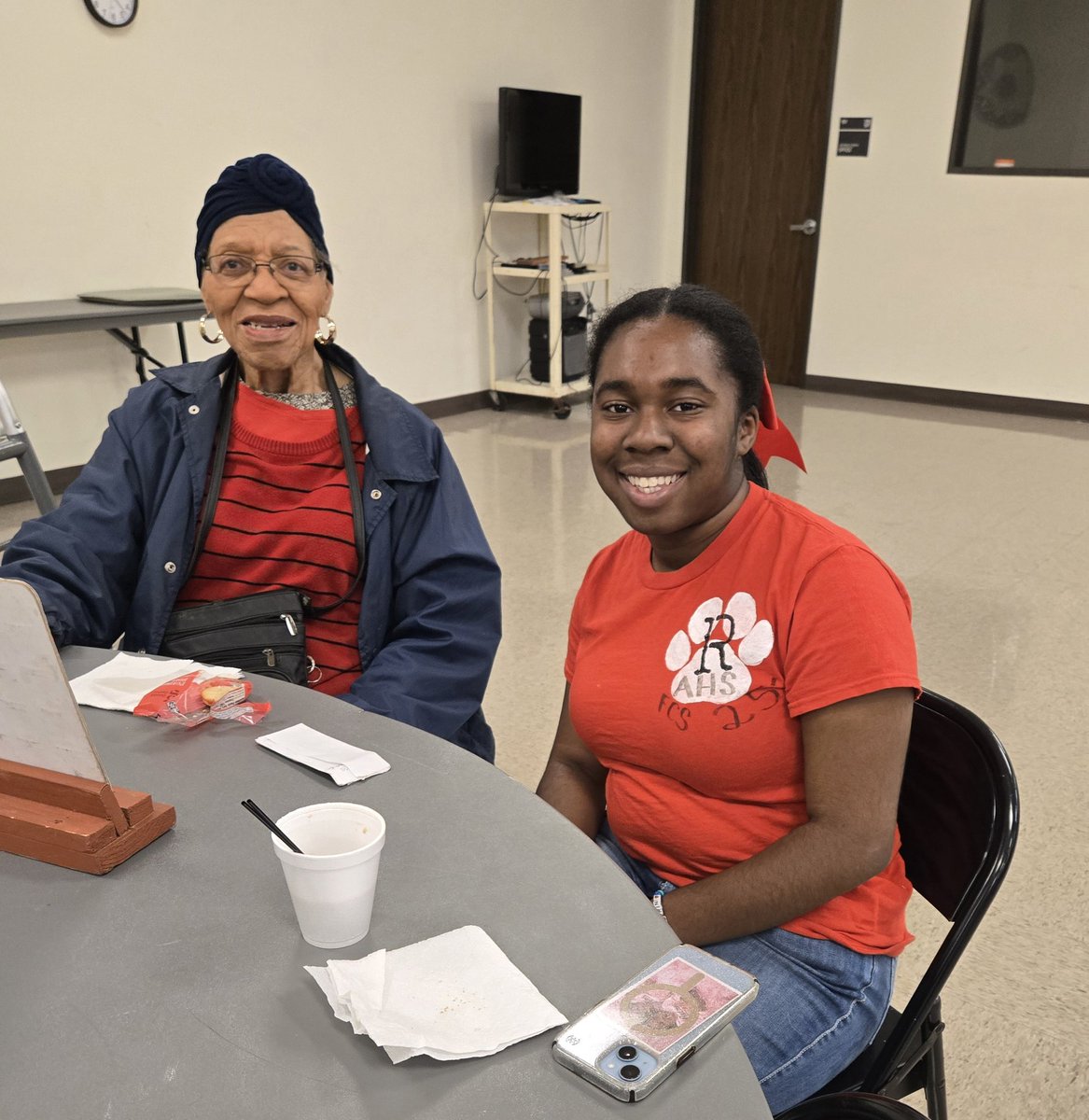 Family &amp; Community Svs. Students serving Fort Bend County meals on wheels seniors today. Having a great time playing bingo, exercising and serving lunch. <a href="/FBISD_CTE/">Fort Bend ISD CTE</a> <a href="/SFAHS_Bulldogs/">Austin High School</a> 
#YourPathStartsHere