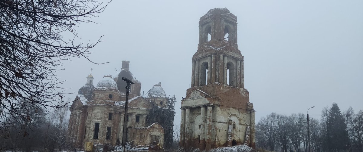 щось в цьому фото є. депресивно- магічне