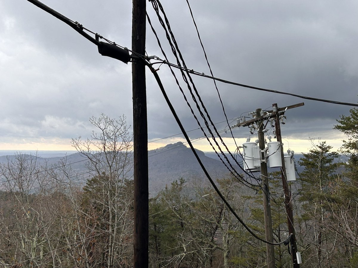 VJArray's tweet photo. @wxbrad I think they call that a cold front https://t.co/MFV0RbGbWj