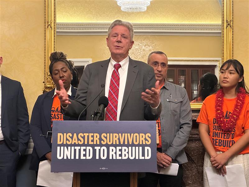 FrankPallone's tweet photo. Proud to join @AndyKimNJ, @RepJillTokuda, and disaster survivors from NJ and across the nation to call for swift passage of a disaster supplemental and for reform to our disaster recovery system. 

Congress must move quickly so survivors can get the resources they need soon. https://t.co/IziD8O6VnI