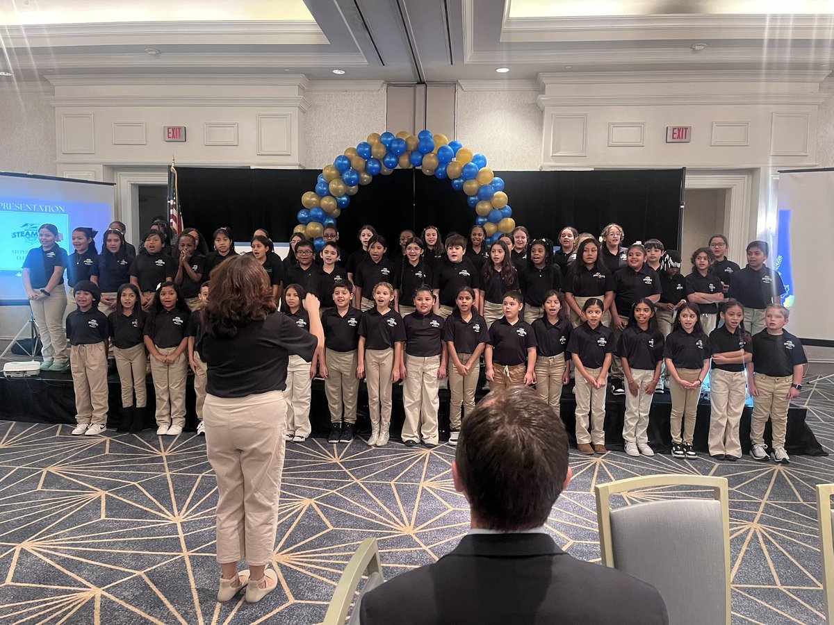 JB_Elite16's tweet photo. Celebrating excellence and brilliance with our school leaders at the holiday principal breakfast! @browardschools @nseporcena @sfoster_es @BCPSCentral #OneBroward #Believe #Empower #Achieve https://t.co/kF7ApJVXRU