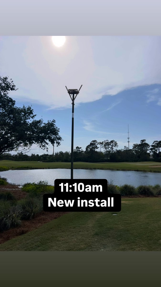NativeBirdBoxes's tweet photo. 12/11/2024 set this new Osprey platform for a client! #ThatWasFast #Happy @NativeBirdBoxes https://t.co/Yt5Digbw1v