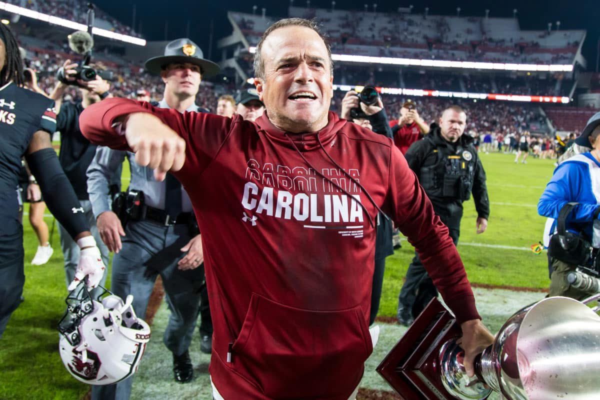 FamouslyGarnet's tweet photo. **BREAKING**

Shane Beamer has been named the “SEC Coach of the Year” by the Associated Press! https://t.co/nUtNDKnjLq