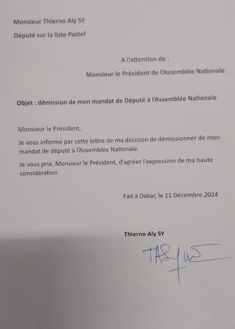 as_cleverO's tweet photo. Voilà l´attitude qu´on attend d´un homme politique avec des principes et des valeurs.

Bravo Thierno Aly SY. https://t.co/toqCsDd0JS