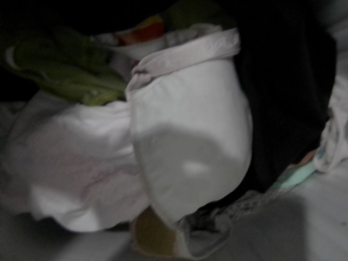 Sedap nyo masih wangi keringat💦🤤