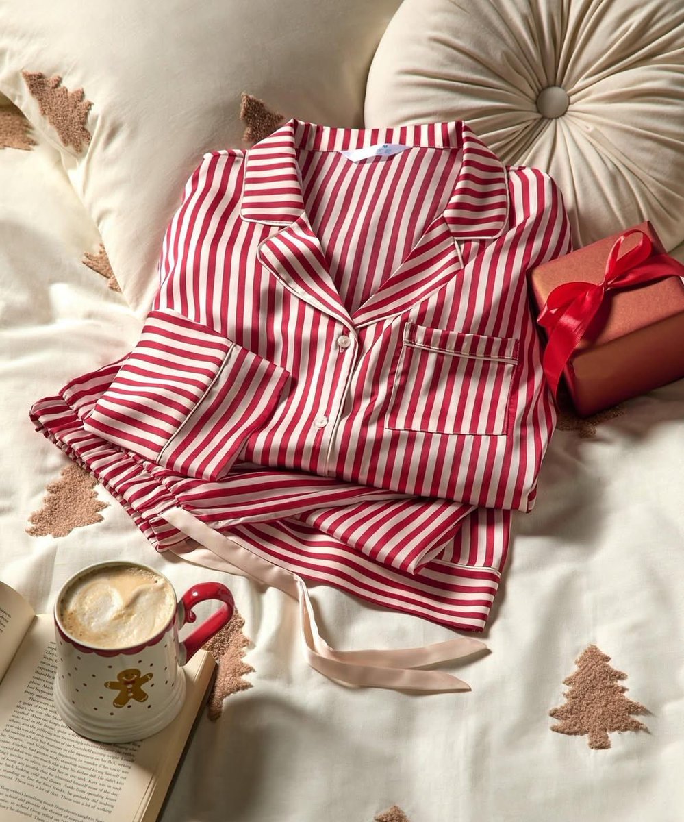 observatorysc's tweet image. Name a better duo than cute festive pyjamas and a hot chocolate ❤️ #Primark #Nightwear

🛍️ Available at Primark