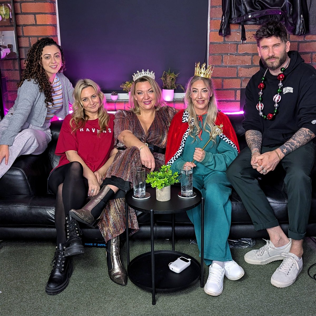 3RavenStudio's tweet photo. Something coming soon. Roll out the carpet....@Lilydee123

#councilestatequeen #threeravensagency #podcast https://t.co/qrxs5NmgTs