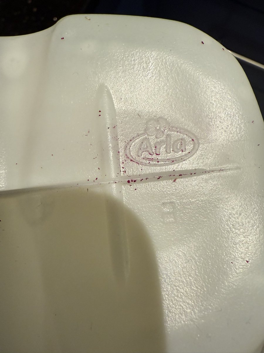 Hey <a href="/yeovalley/">Yeo Valley</a> can you confirm that your organic milk does not contain the bovaer feed additive currently being tested by <a href="/ArlaFoodsUK/">Arla Foods UK</a>