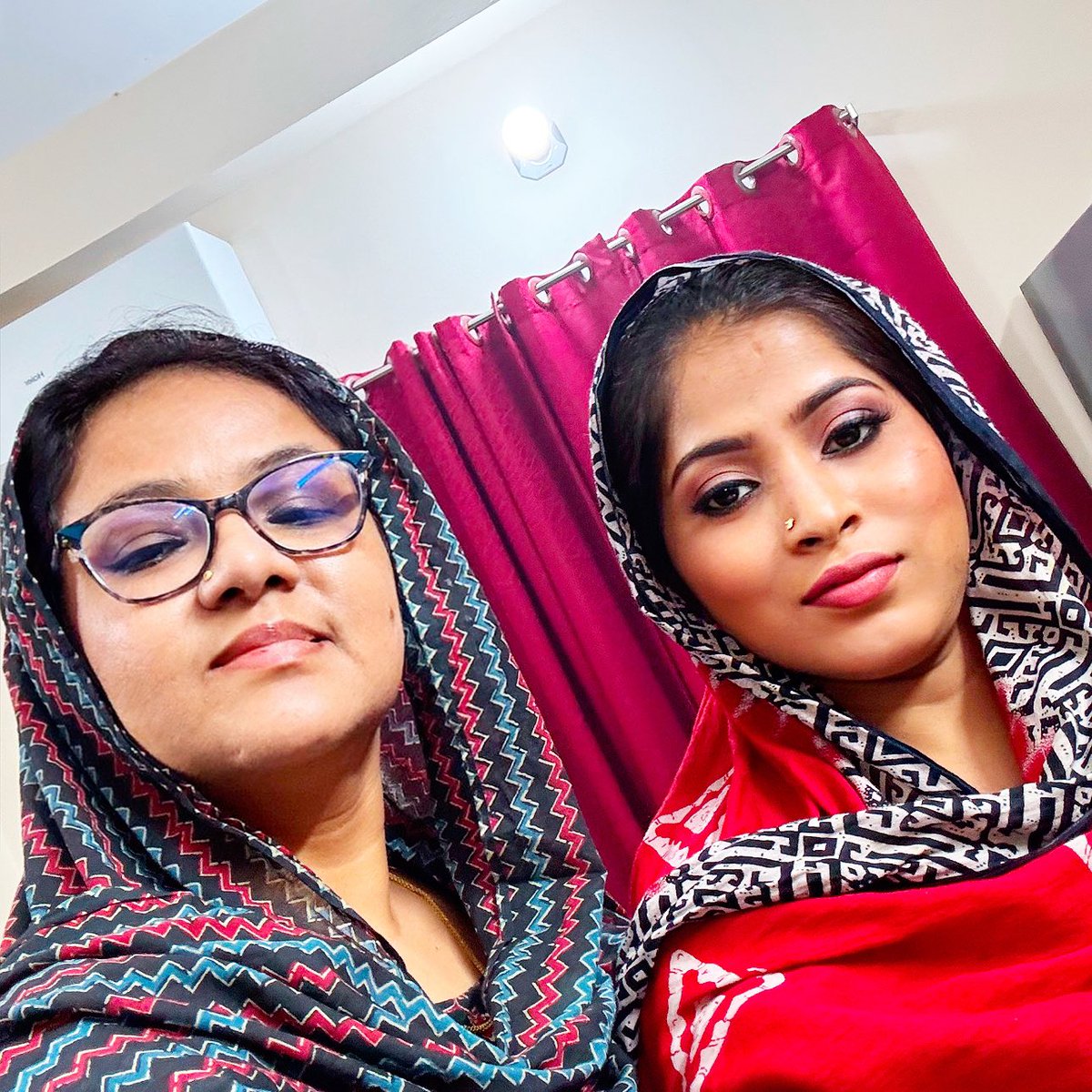 NaherLutfun's tweet photo. বৌ শ্বাশুড়ি । https://t.co/yWoe0uyI5M