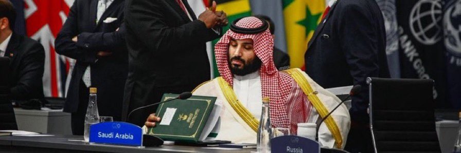 مارقى متن السماء شعبٍ سوانا
ولا لمع بين النجوم إلا وطّنا 🇸🇦
