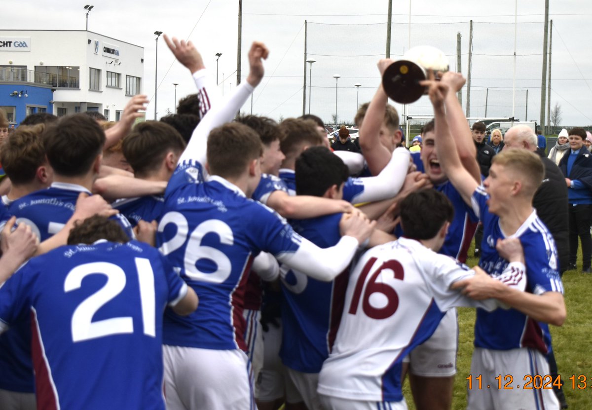 stjarlaths's tweet photo. 🏆Congrats to our Junior footballers who won the Junior A Connacht Final today. 🙌
St. Jarlath's College 1-9
Roscommon CBS 1-8

https://t.co/V9qdmqjLpg https://t.co/3uNhWq7ycf