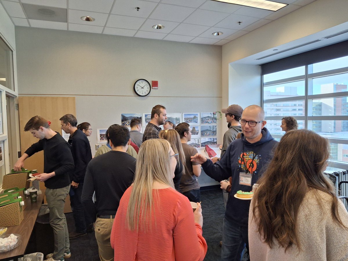 Department of Biochemistry and Molecular Genetics (@cu_bmg) on Twitter photo Happy Round Table Day!! ☕️🍩 Happy Round Table Day!! ☕️🍩