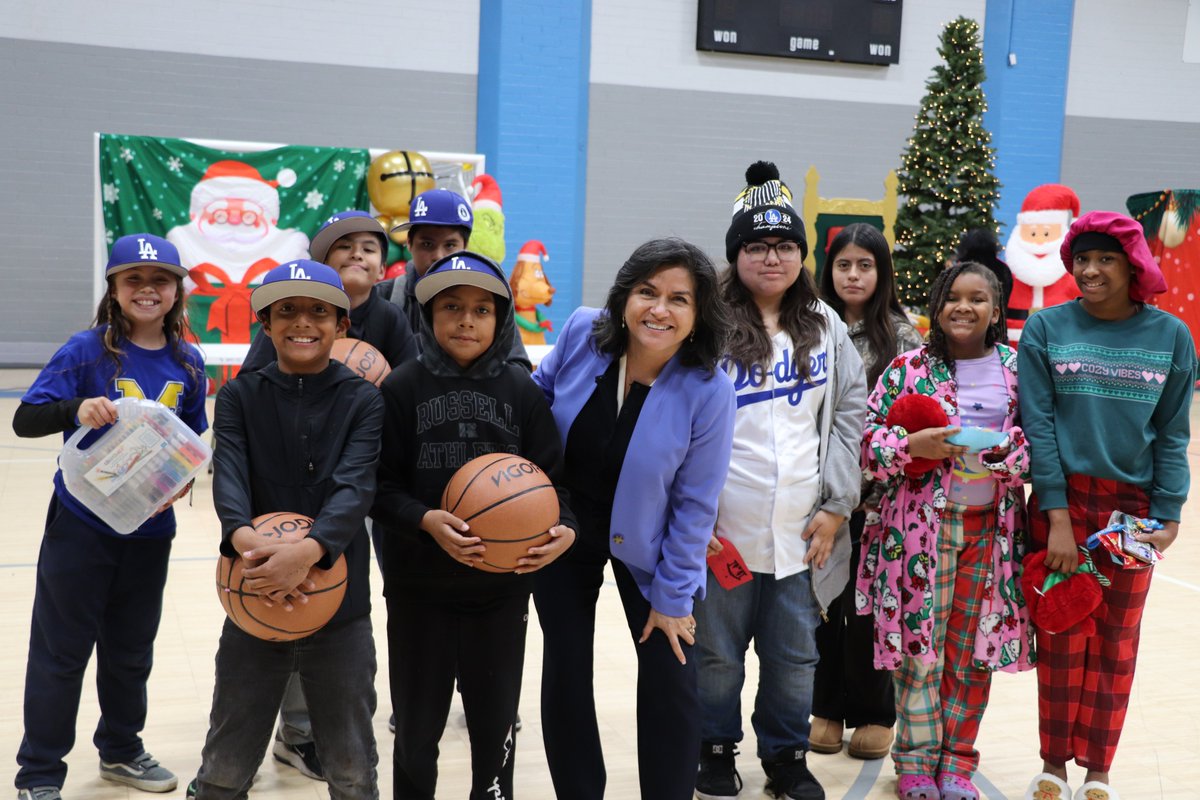 HACLA (@hacla1938) on Twitter photo 🎁 A wonderful day yesterday at Ramona Gardens! Thanks to our President & CEO <a href="/LCastroRamirez/">Lourdes Castro Ramírez</a> and everyone who made the Toy Giveaway for residents a success. Together, we brought holiday cheer to families in need. 💖 🎁 A wonderful day yesterday at Ramona Gardens! Thanks to our President & CEO <a href="/LCastroRamirez/">Lourdes Castro Ramírez</a> and everyone who made the Toy Giveaway for residents a success. Together, we brought holiday cheer to families in need. 💖