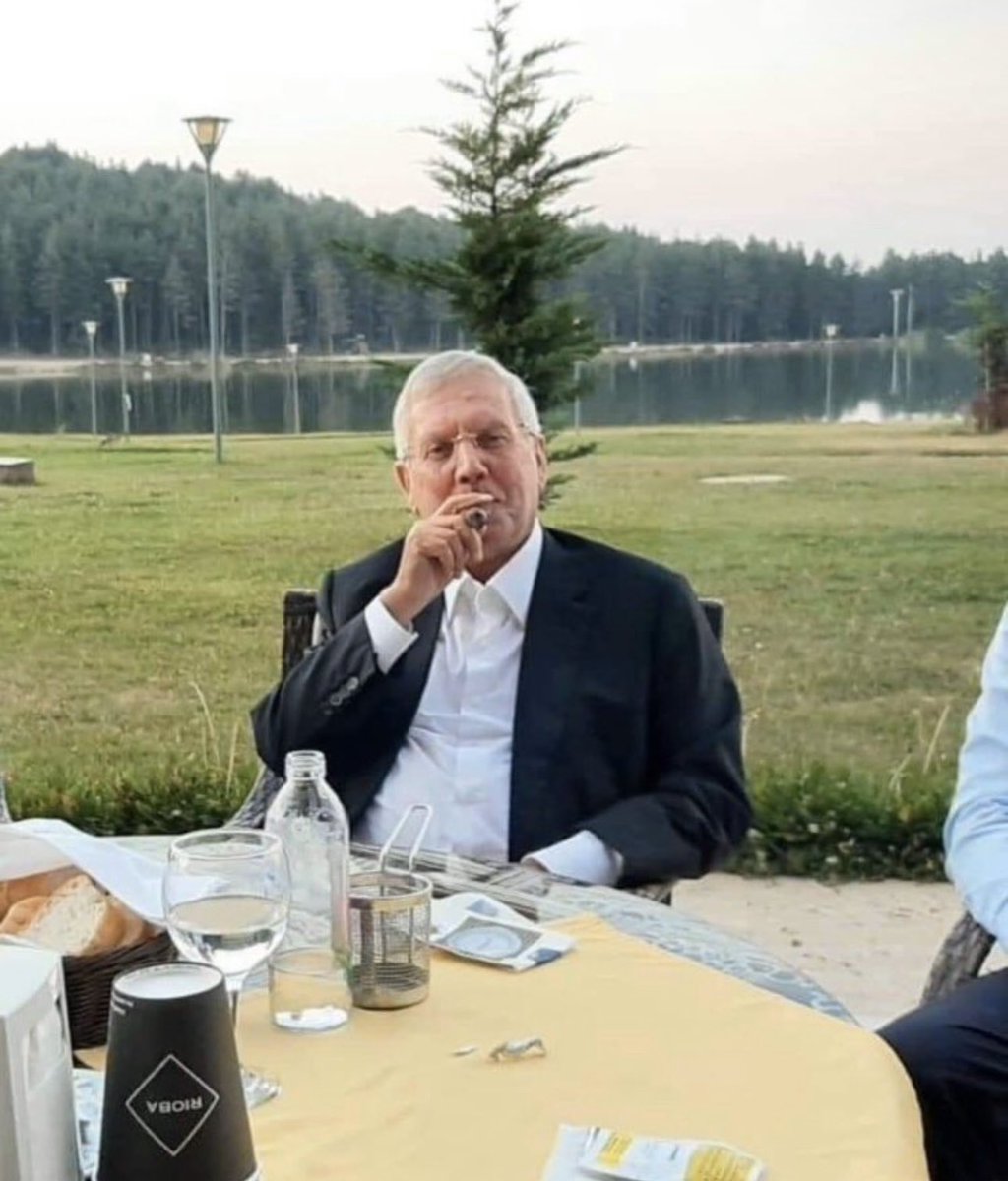 Muhtacız sana Aziz Yıldırım

#istifaulan #alikoçistifa