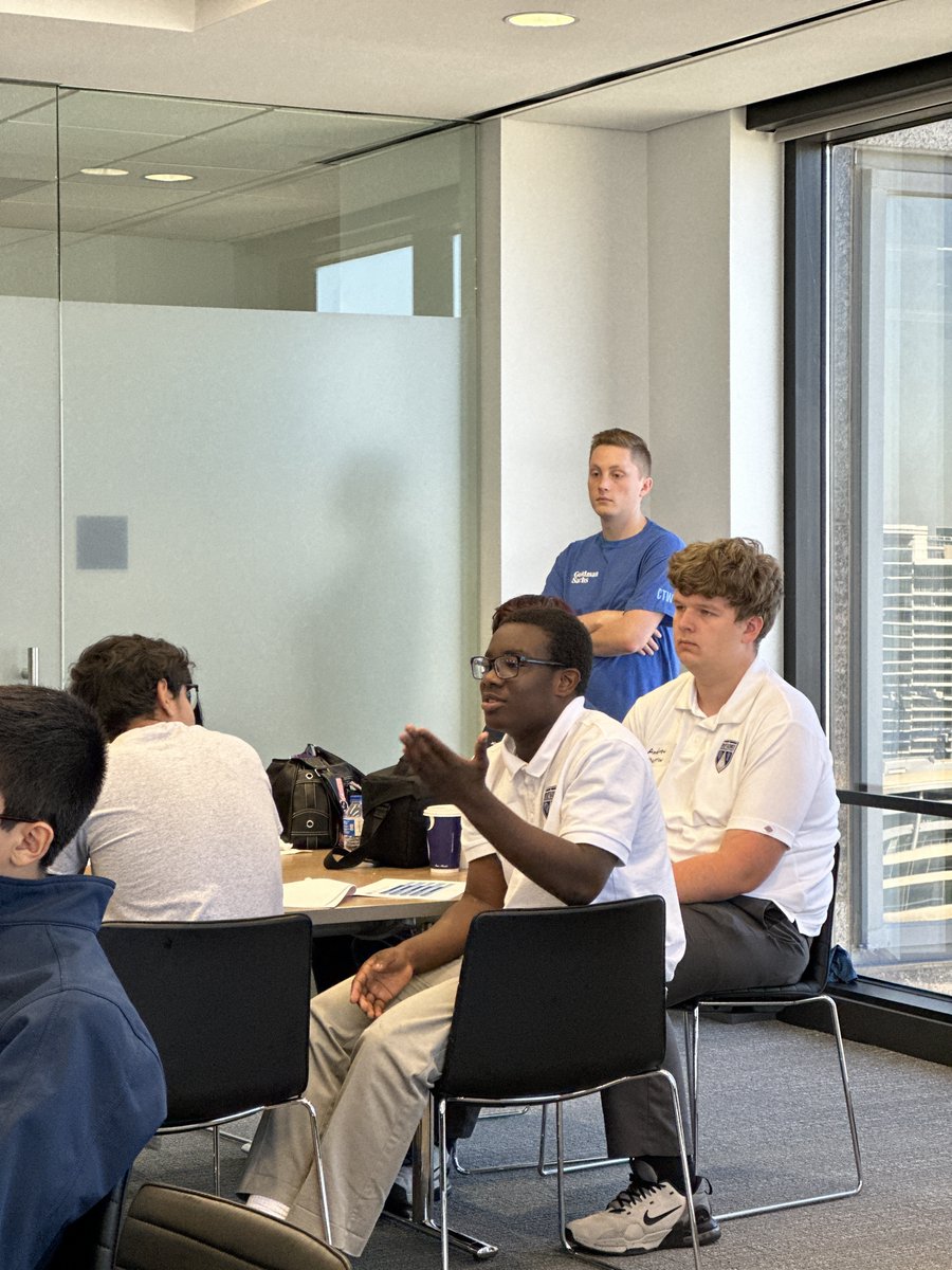 UpliftEducation's tweet photo. Uplift Elevate 10th graders explored STEAM careers at @GoldmanSachs! They gained valuable insights from employees' academic paths, networked like pros, and learned resume tips. π
Thank you, Goldman Sachs, for empowering our scholars! π
#CommunityTeamWorks https://t.co/KLwhP8Ushr