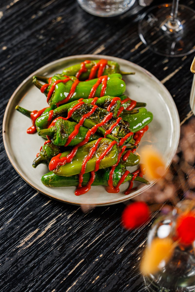 Bertus007's tweet photo. Pimientos de Padrón mit Mojo Rojo
Spanische Klassiker neu gedacht! Pimientos de Padrón in Kombination mit einer fruchtig-würzigen Mojo Rojo.

#foodiesberlin #kinkberlin #berlinfoodguide

https://t.co/AQpeOOWbLp https://t.co/qzYFefbOaV