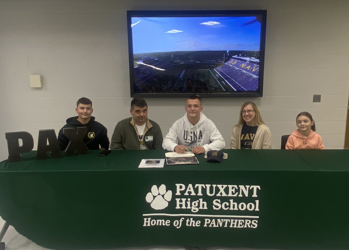 paxathletics's tweet photo. Evan Blouir makes it official with The Naval Academy https://t.co/Ihao9D8DFu