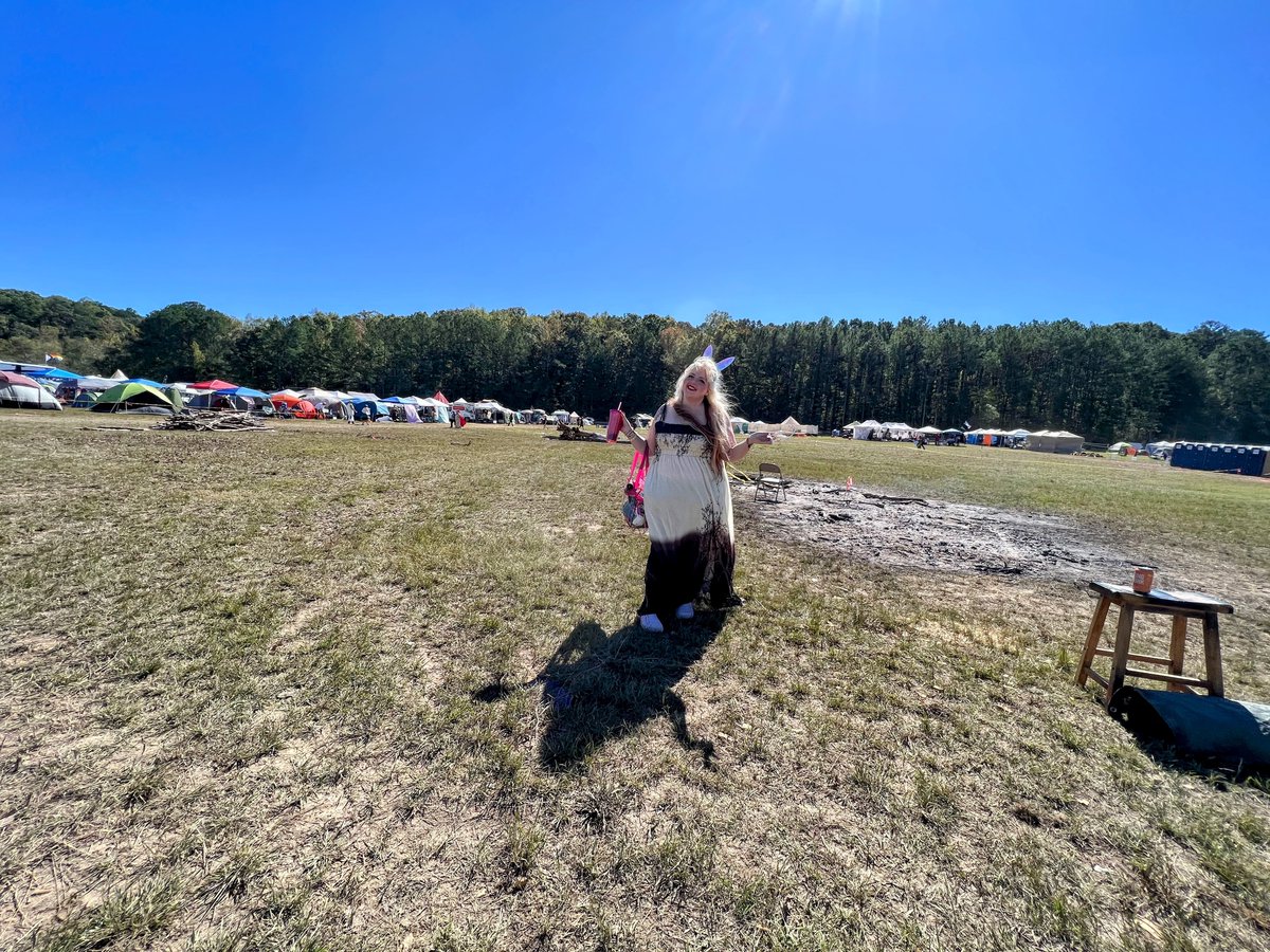 Bevin's Playlist compiles media and art that I think are worth your attention! “The role of the artist is to make the revolution irresistible.” queerfatfemme.com/2024/12/10/bev…