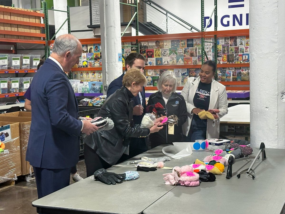 SenBobCasey's tweet image. Cradles to Crayons ensures that low-income families have access to basic necessities from diapers to other essential items. Throughout my career I’ve fought to fund and expand organizations like these so that every child could have a fair shot to succeed.