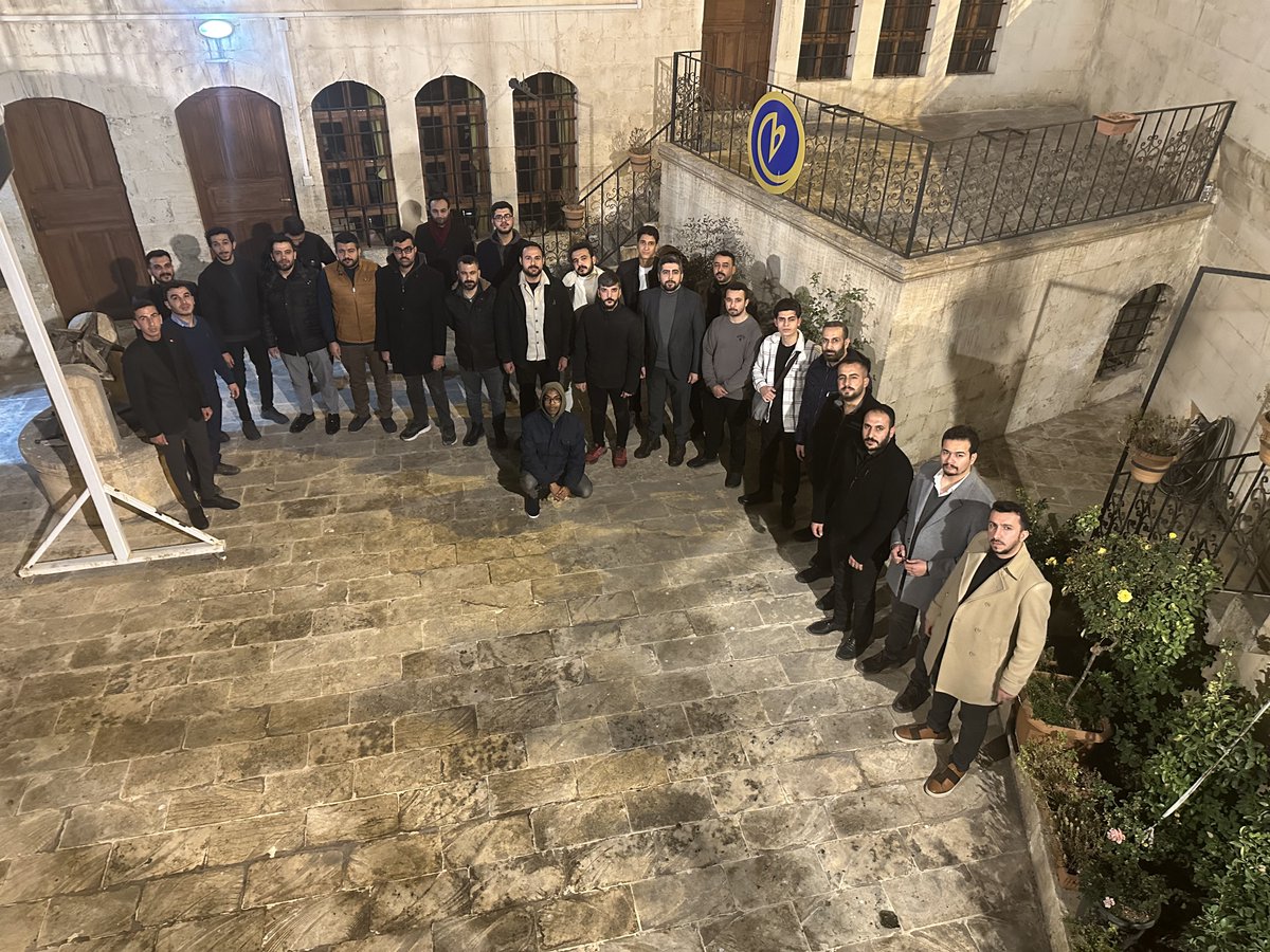 Gencbirlik63's tweet photo. İman bağlarının en sağlamı Allah için dostluk, Allah için düşmanlık, Allah için sevgidir.

“Kardeşlerimizle Birlikte Haftalık olarak buluşup muhabbet ettik.”

@mstfalkn25 @Av_KIZILELMA @OmerFKrb https://t.co/gKS7bS3JRi
