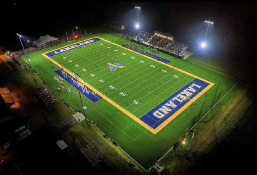 #ATGT Blessed to receive an offer from Lakeland University. Thank you @maynes_gabriel excited to see what the future holds!
<a href="/CoachBrooksFB/">Scott Brooks</a> <a href="/CanutilloFB/">Canutillo Football</a>