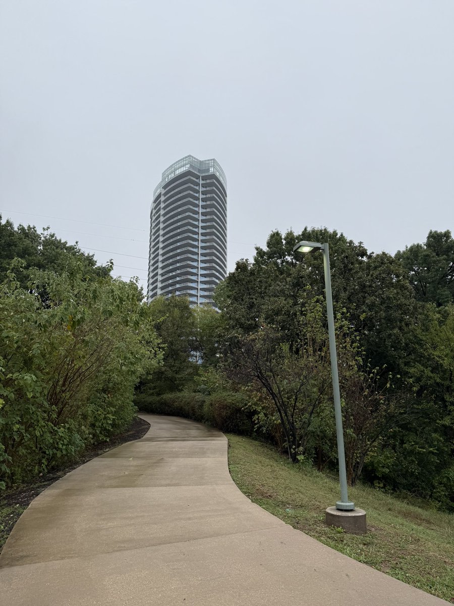 i have a confession to make guys

i have been learning how to take pictures instead of playing fortnite