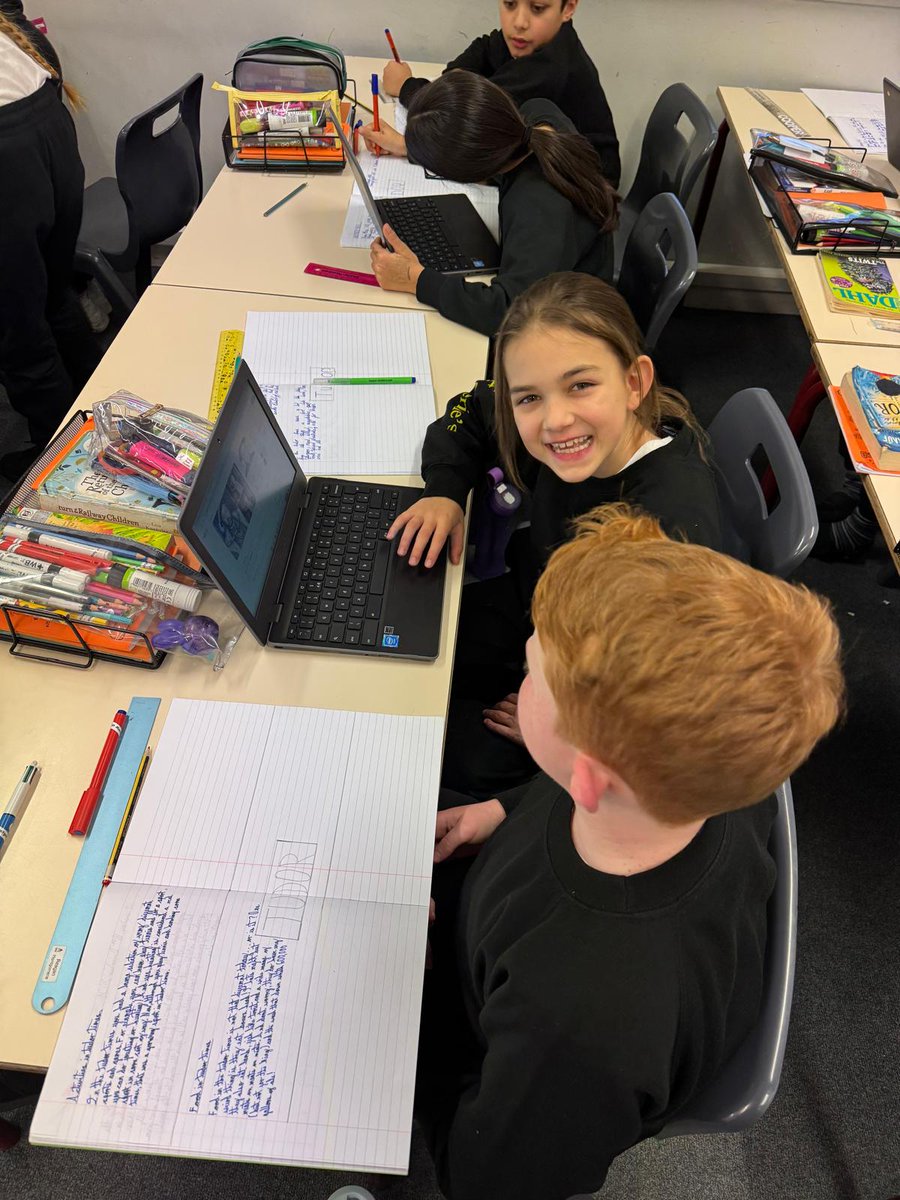 JacintaSCOS's tweet photo. Researching the Tudors and preparing a double page spread of our learning #StCathsHistory https://t.co/6sOkcMHkbY