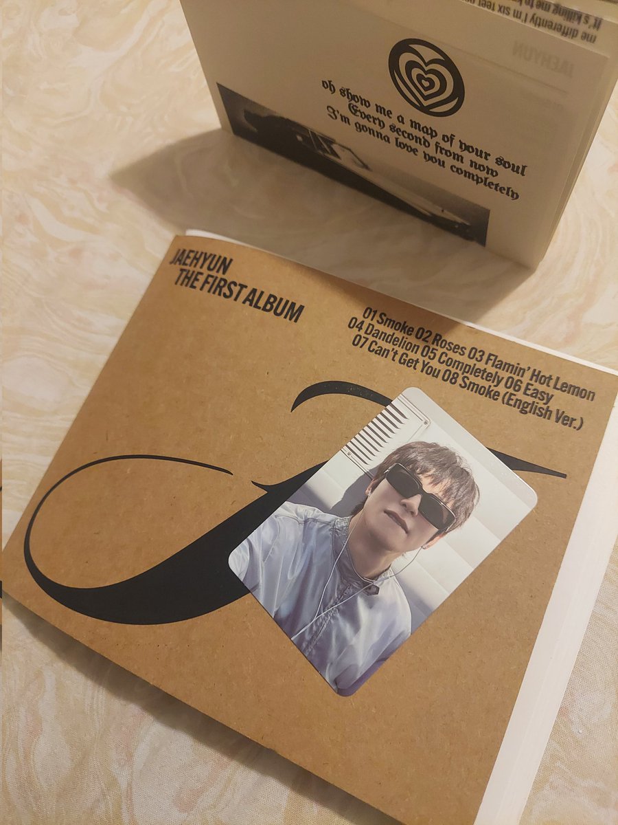 ilk albümümle kavuşma anı.. 🥺🤍 teşekkürler #meisshlixproofs