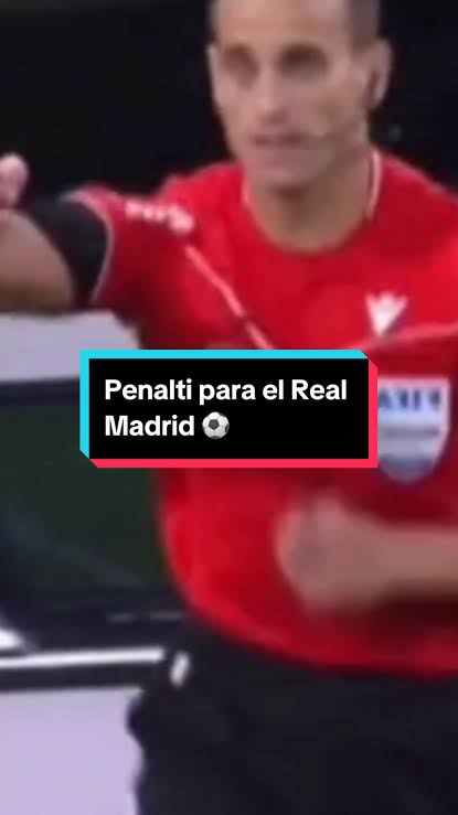 *Ha caído #WhatsApp*

El gilipollas del árbitro:
