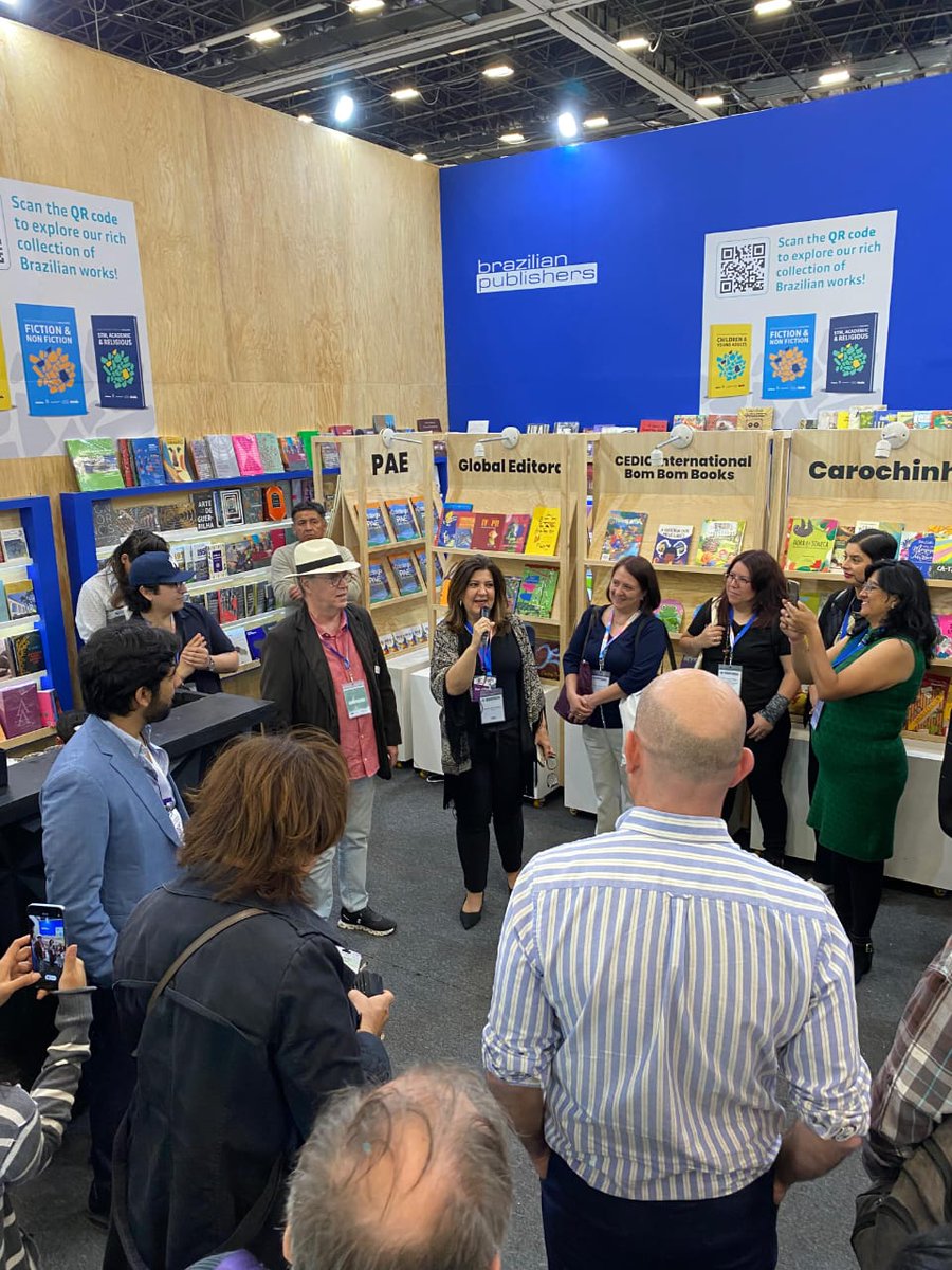 mvblatam's tweet photo. 📚✨ ¡Otra FIL Guadalajara que termina llena de aprendizajes y grandes momentos!
MVB cierra esta feria muy contento:
🤝 Cerramos acuerdos importantes con ReLi, Bibliomanager y Catamount International.
¡Nos vemos en FIL Guadalajara 2025! 🚀
#FILGuadalajara #Metabooks https://t.co/KVtzMyu54a