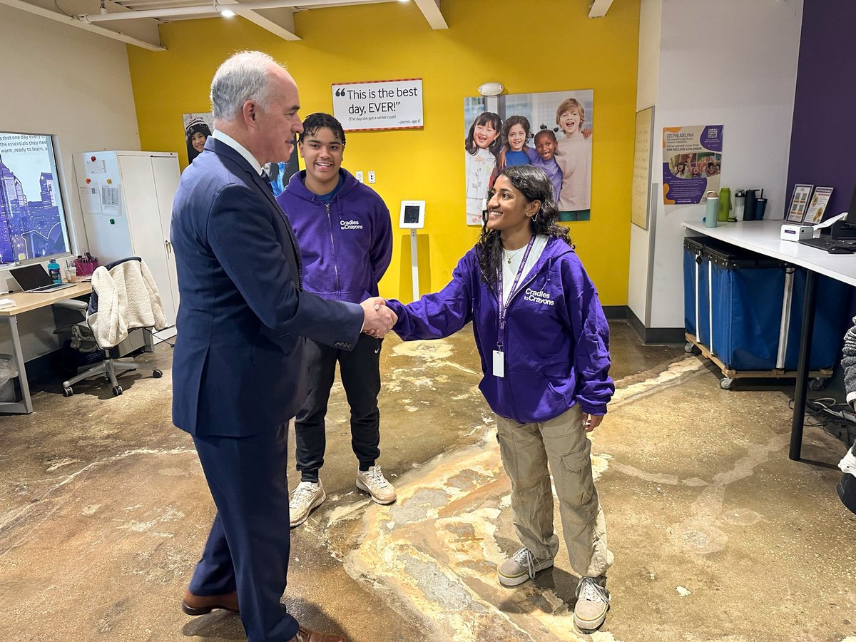SenBobCasey's tweet image. Cradles to Crayons ensures that low-income families have access to basic necessities from diapers to other essential items. Throughout my career I’ve fought to fund and expand organizations like these so that every child could have a fair shot to succeed.