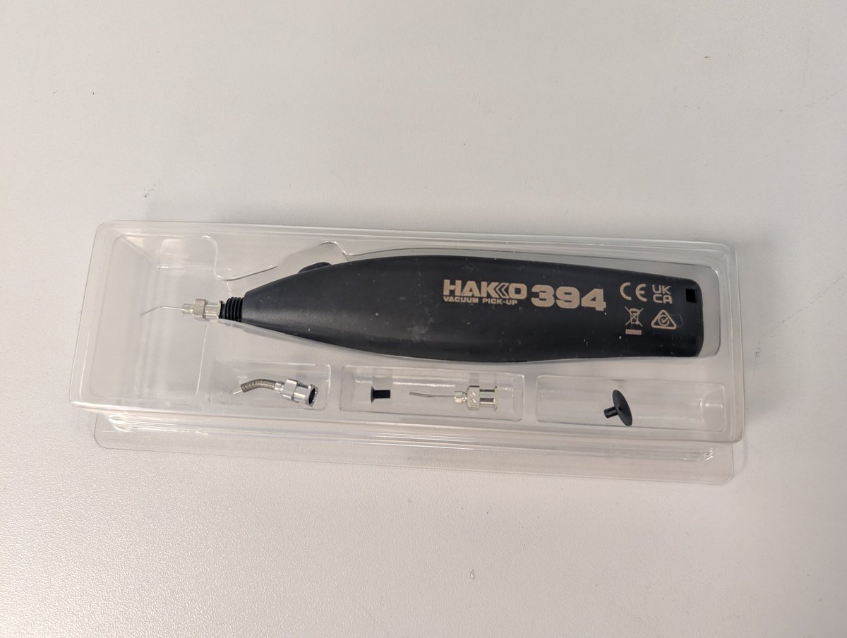 This vacuum tweezer is my new favorite lab gadget! Soo handy for picking up tem grids with low risk of bending 😍