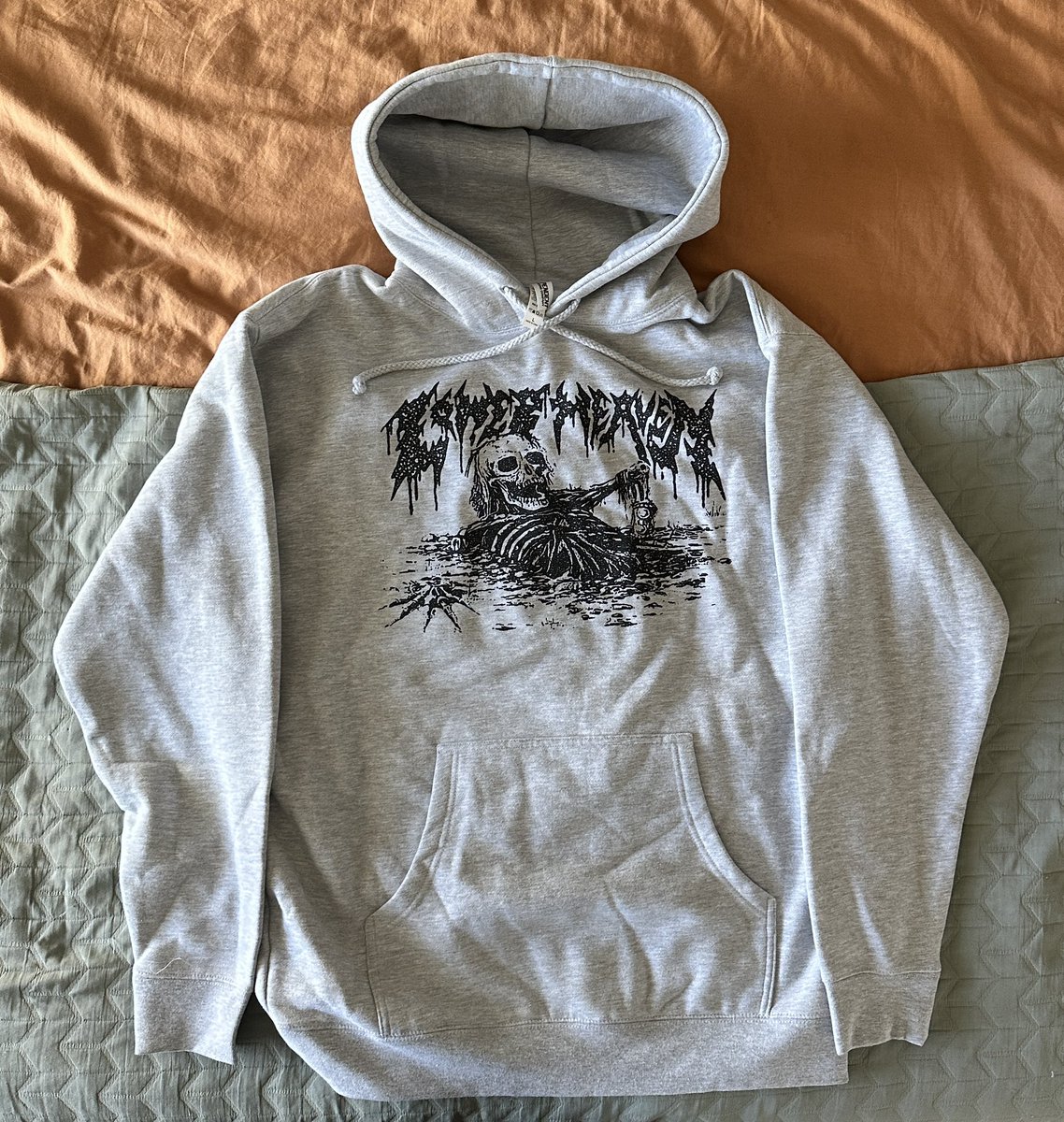 lowerheaven_'s tweet photo. IG is down so Twitter sees it first. All merch leftovers are available on our we store right now. Orders ship out after Christmas. Thanks! 

https://t.co/IcdB0TJpyW https://t.co/fjXsWOz4q1