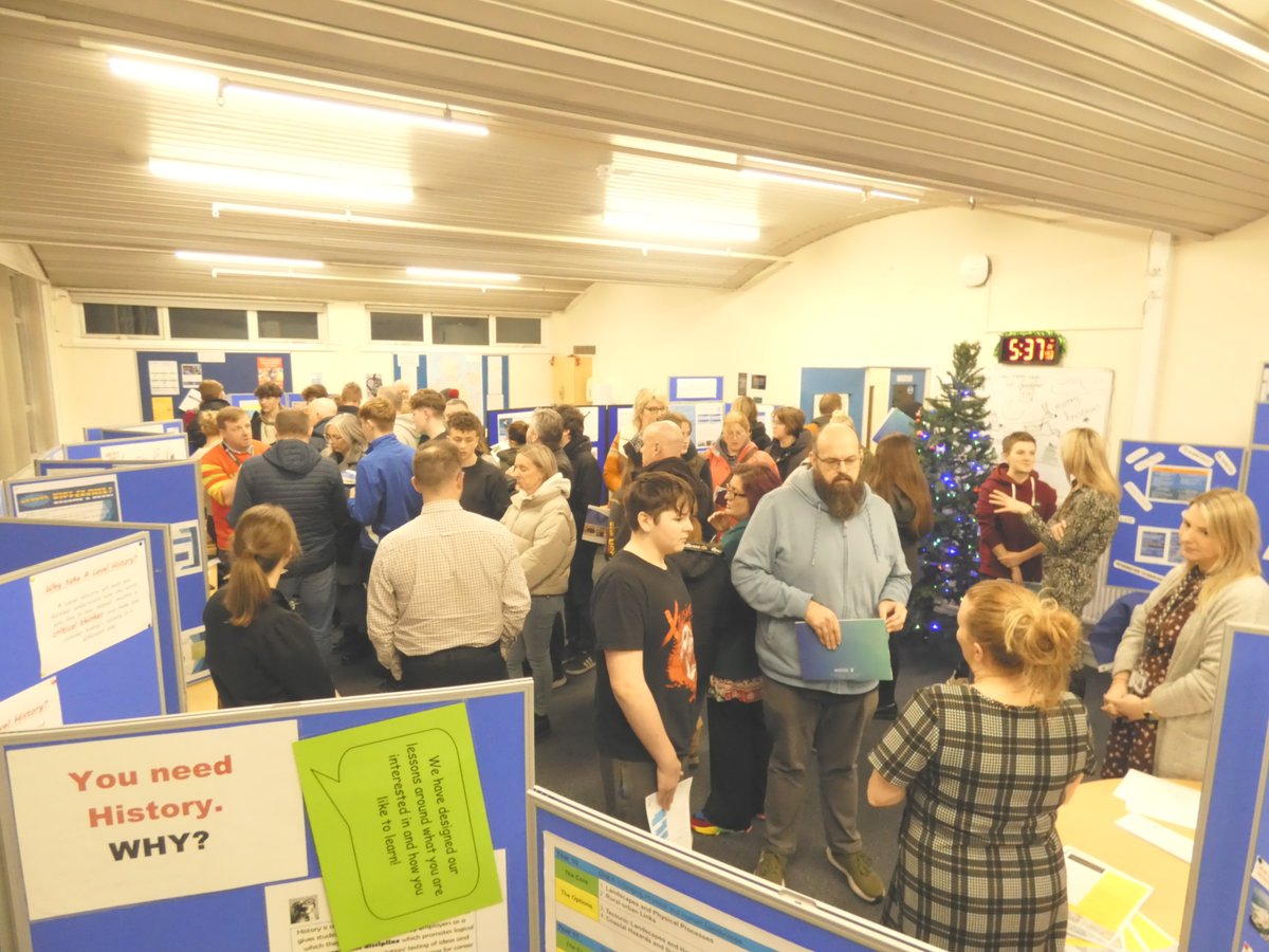 bedwashighsch's tweet photo. Our Sixth Form Open Evening has been a huge success this evening.  We have loved showing off our school and the subjects that we have to offer at A-Level. If you could not make it or have any further questions please contact Mrs Hudson. https://t.co/nFbYdV1Ds3 @Bedwas6thForm https://t.co/JE08vGPzs5