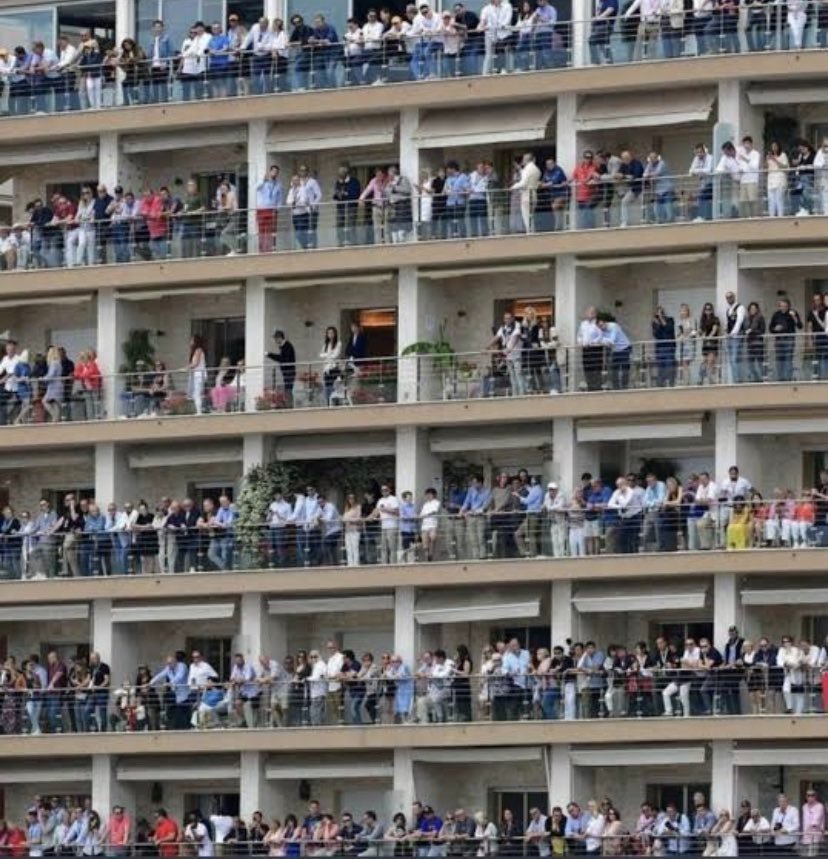 #WhatsApp çöktü mü diye emin olmak İçin Twitter’a gelenler: