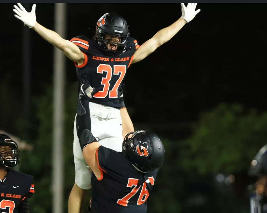 Thankful to receive an offer from <a href="/LCPiosFB/">Lewis & Clark Football</a>. Thank you for the opportunity <a href="/Coach_DanFields/">Coach Daniel Fields</a>! AG2G @
<a href="/TheBIGsUpFront/">Coach Sykes</a> <a href="/PHSTigersFB/">PHS Tigers Football</a> <a href="/RobRivera209/">Rob</a> <a href="/colbyca13201/">Colby Carlson</a>