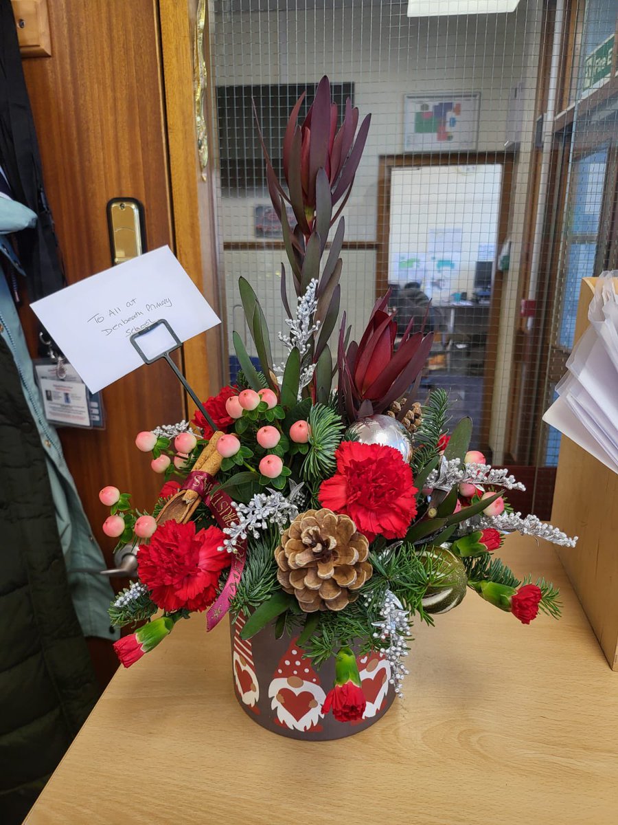 Denbeath PS (@denbeathps) on Twitter photo Our lovely neighbour Karen from <a href="/FinesseFloral/">Finesse Floral Designs</a> delivered us these beautiful flowers to cheer up our staffroom for the festive season! What kind neighbours we have! ❤️🌺 Our lovely neighbour Karen from <a href="/FinesseFloral/">Finesse Floral Designs</a> delivered us these beautiful flowers to cheer up our staffroom for the festive season! What kind neighbours we have! ❤️🌺